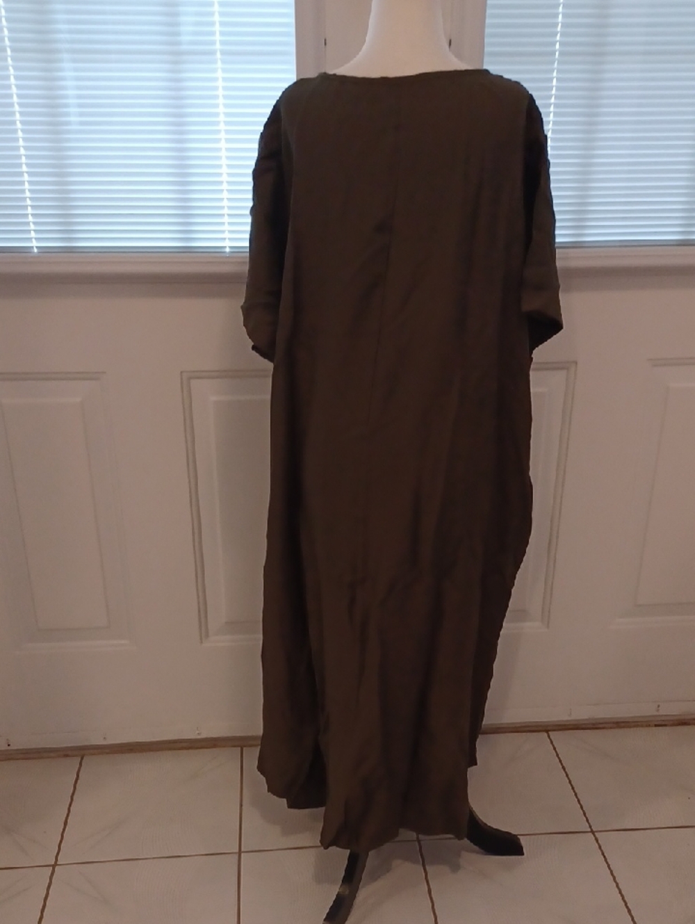 2/$70 New Olive Button-Front Dress with Floral Embroidery - Size 4XL (US20) - Picture 5 of 8